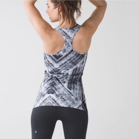EUC Lululemon Cool Racerback size 4 - Picture 2 of 5